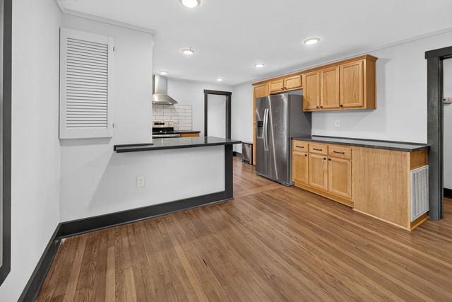 502 5th St, Lawrenceburg, TN 38464