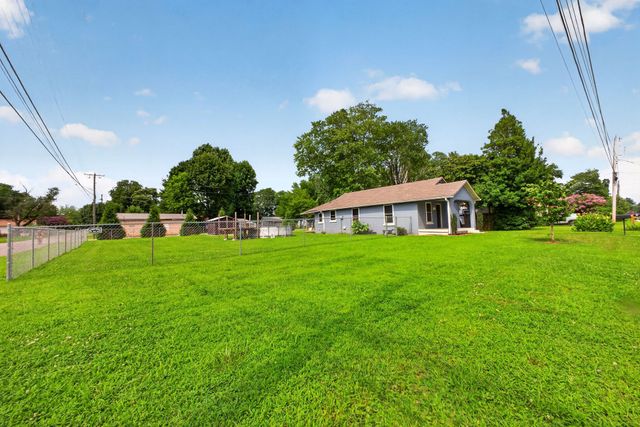502 5th St, Lawrenceburg, TN 38464