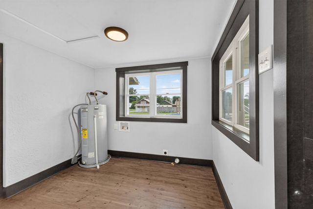 502 5th St, Lawrenceburg, TN 38464