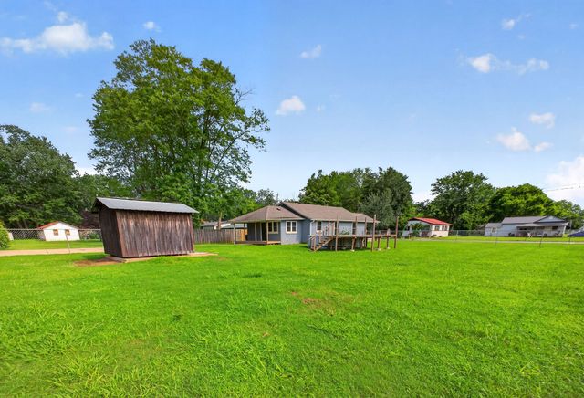 502 5th St, Lawrenceburg, TN 38464
