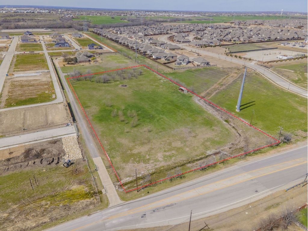 11621 Willow Springs Road, Fort Worth, TX 76052