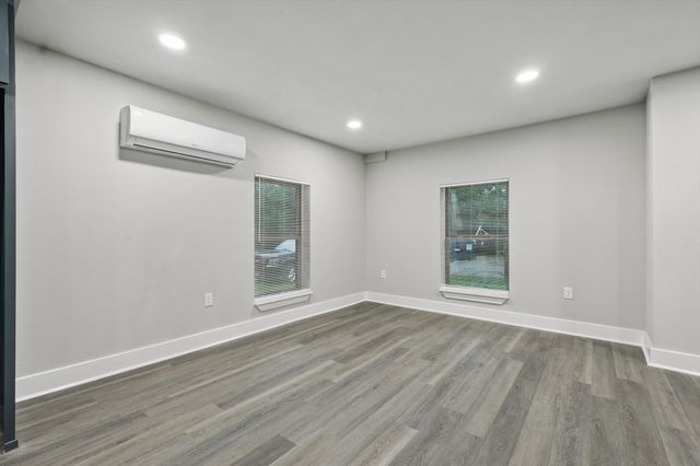 217 N Hawkins Street, Waxahachie, TX 75165
