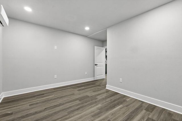 217 N Hawkins Street, Waxahachie, TX 75165