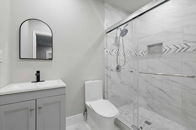 217 N Hawkins Street, Waxahachie, TX 75165