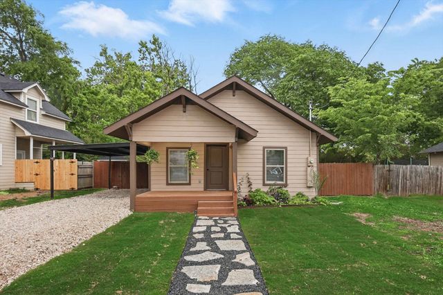 217 N Hawkins Street, Waxahachie, TX 75165