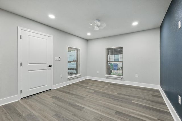 217 N Hawkins Street, Waxahachie, TX 75165