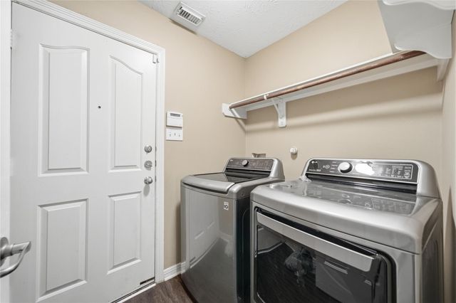 24407 Strong Pine Drive, Houston, TX 77336