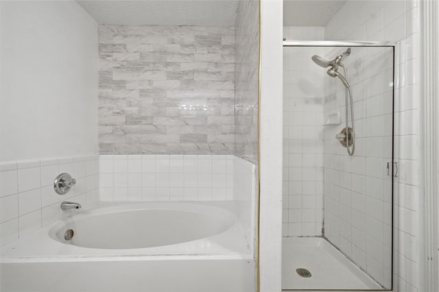 24407 Strong Pine Drive, Houston, TX 77336