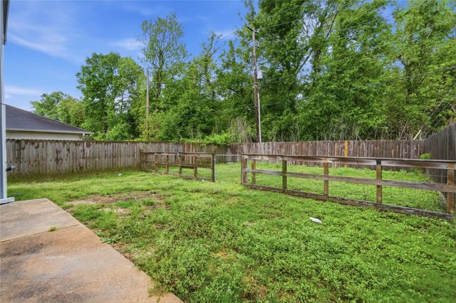 24407 Strong Pine Drive, Houston, TX 77336