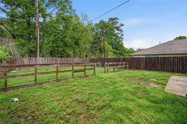 24407 Strong Pine Drive, Houston, TX 77336