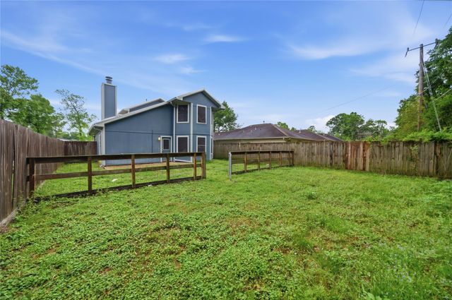 24407 Strong Pine Drive, Houston, TX 77336