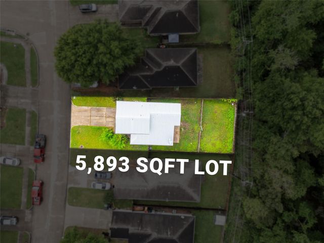 24407 Strong Pine Drive, Houston, TX 77336