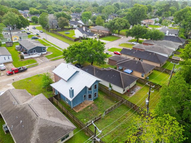 24407 Strong Pine Drive, Houston, TX 77336