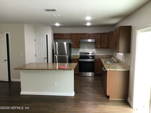 7118 PLYMOUTH GROVE Court, Jacksonville, FL 32220