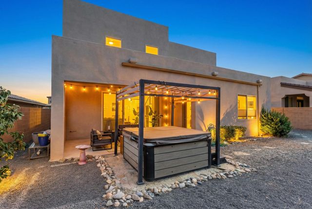 8609 Chilte Pine Road NW, Albuquerque, NM 87120