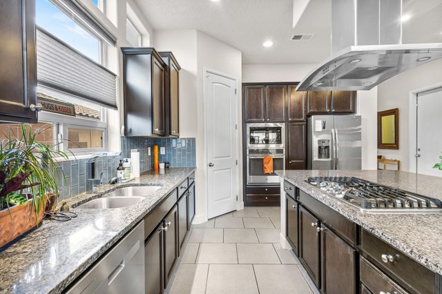 8609 Chilte Pine Road NW, Albuquerque, NM 87120