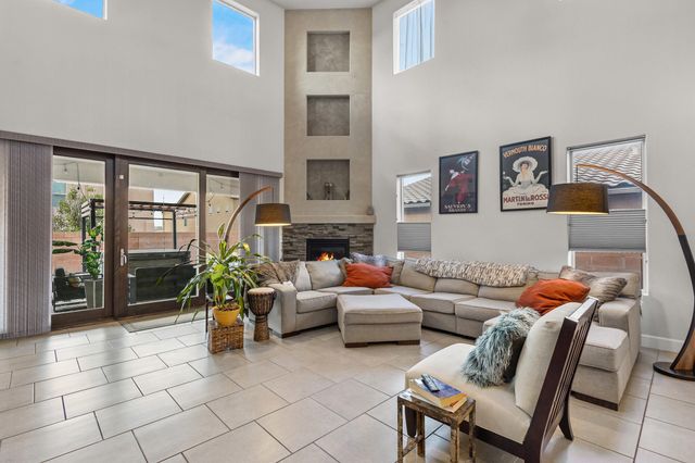 8609 Chilte Pine Road NW, Albuquerque, NM 87120