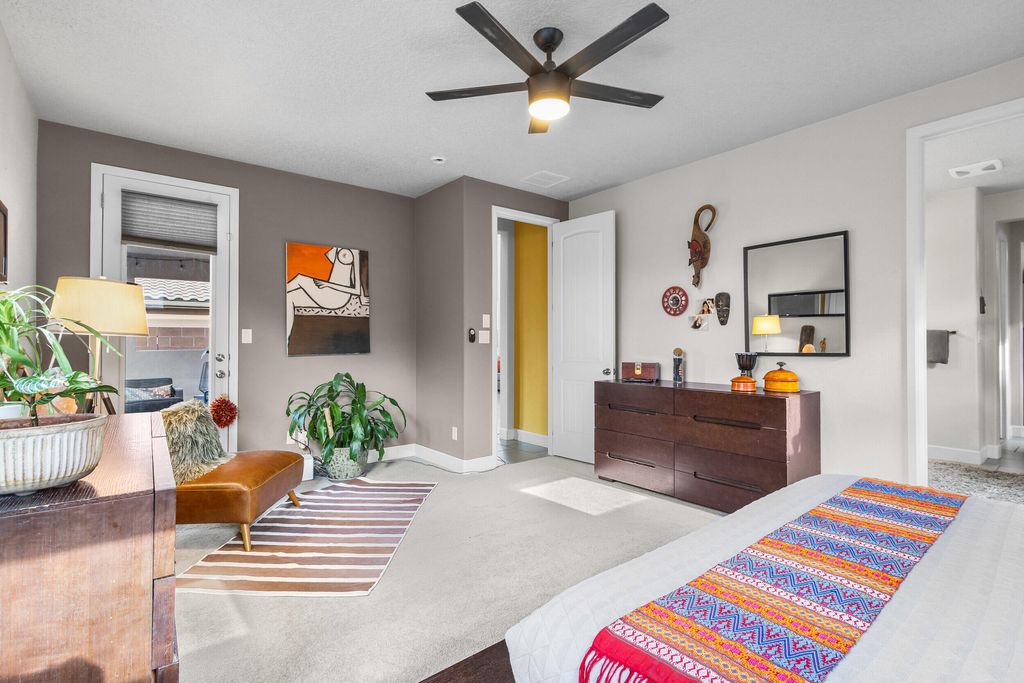 Image 15 of property listing at 8609 Chilte Pine Road NW, Albuquerque, NM 87120