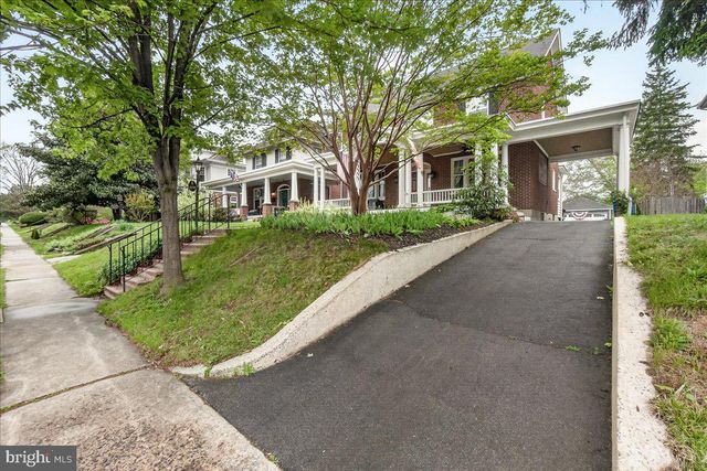 1131 OAK HILL AVE, Hagerstown, MD 21742