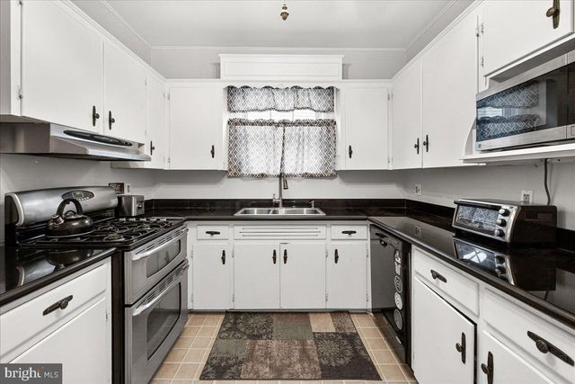 1131 OAK HILL AVE, Hagerstown, MD 21742