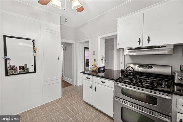 1131 OAK HILL AVE, Hagerstown, MD 21742