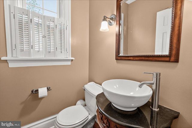 1131 OAK HILL AVE, Hagerstown, MD 21742
