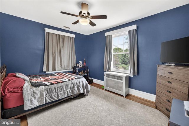1131 OAK HILL AVE, Hagerstown, MD 21742
