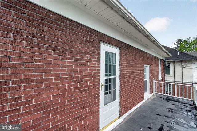 1131 OAK HILL AVE, Hagerstown, MD 21742