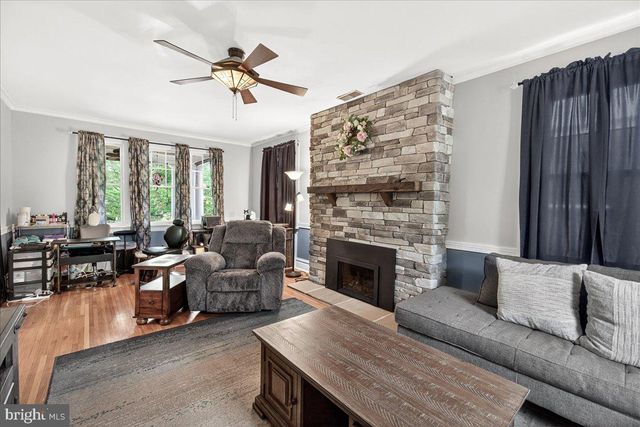 1131 OAK HILL AVE, Hagerstown, MD 21742