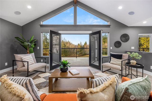 9371 Willamette Meridian Road NW, Silverdale, WA 98383