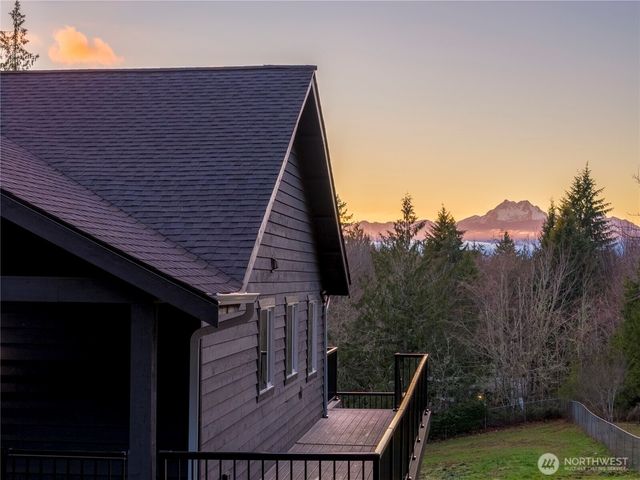 9371 Willamette Meridian Road NW, Silverdale, WA 98383