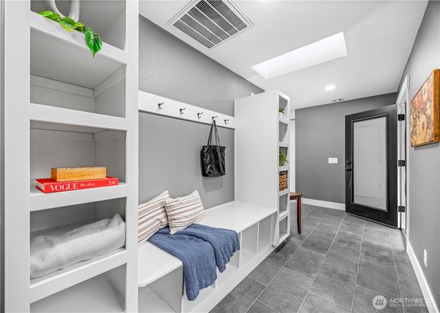 9371 Willamette Meridian Road NW, Silverdale, WA 98383