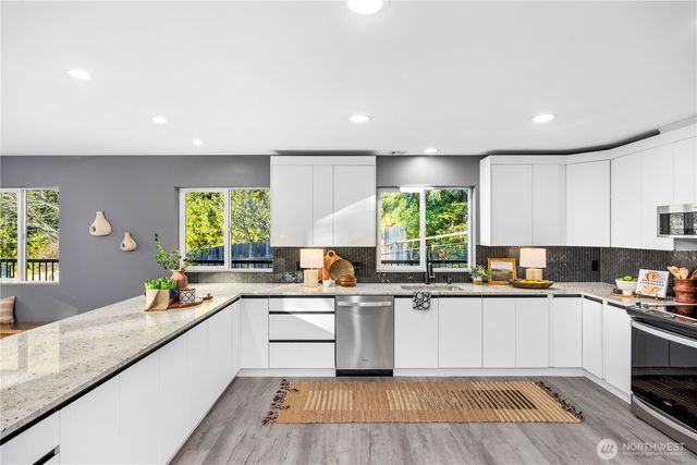 9371 Willamette Meridian Road NW, Silverdale, WA 98383