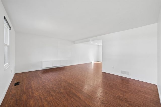 117 Mohawk Drive, Hempfield Twp, PA 15601