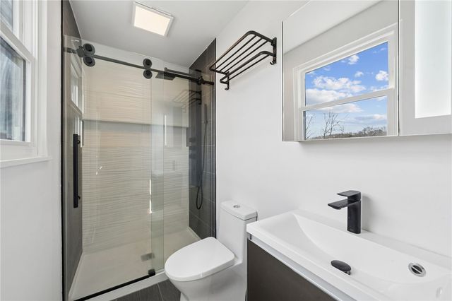 117 Mohawk Drive, Hempfield Twp, PA 15601