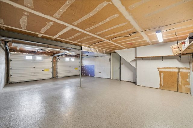 117 Mohawk Drive, Hempfield Twp, PA 15601