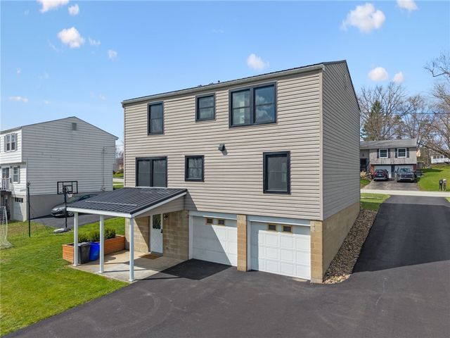 117 Mohawk Drive, Hempfield Twp, PA 15601