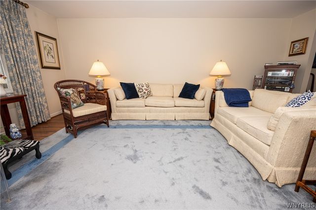 50 Hamlin Sq H, Amherst, NY 14221