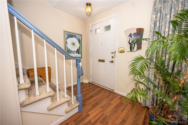 50 Hamlin Sq H, Amherst, NY 14221