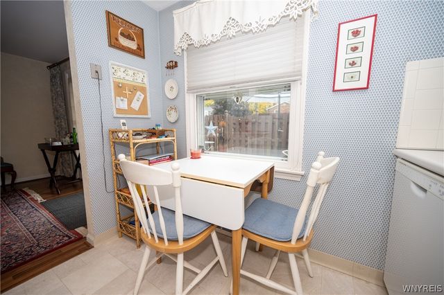 50 Hamlin Sq H, Amherst, NY 14221
