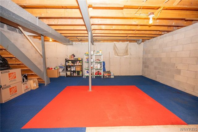 50 Hamlin Sq H, Amherst, NY 14221