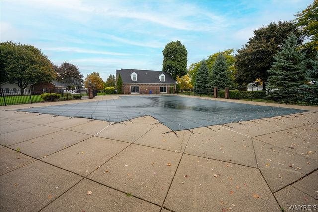50 Hamlin Sq H, Amherst, NY 14221