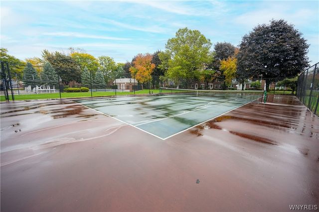 50 Hamlin Sq H, Amherst, NY 14221
