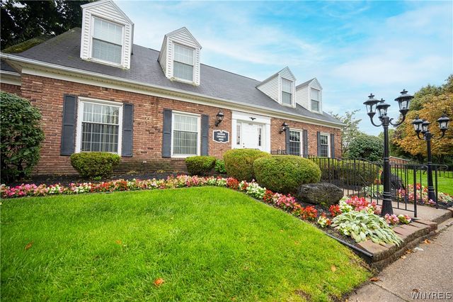 50 Hamlin Sq H, Amherst, NY 14221