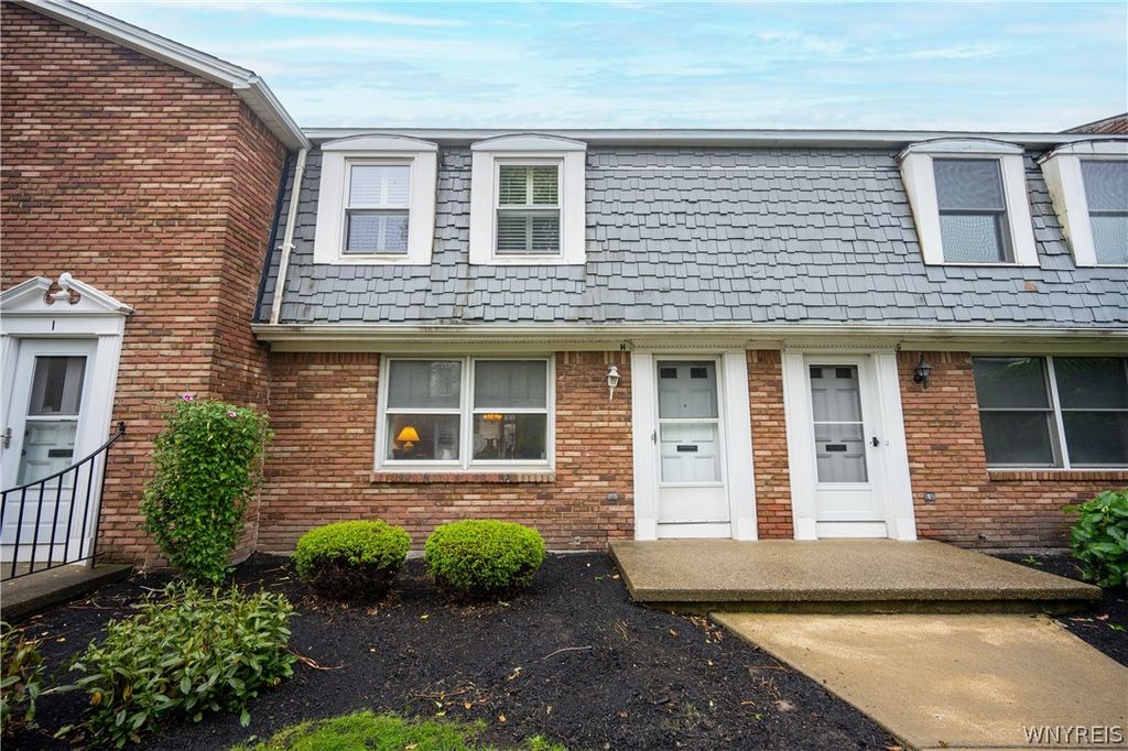 50 Hamlin Sq H, Amherst, NY 14221
