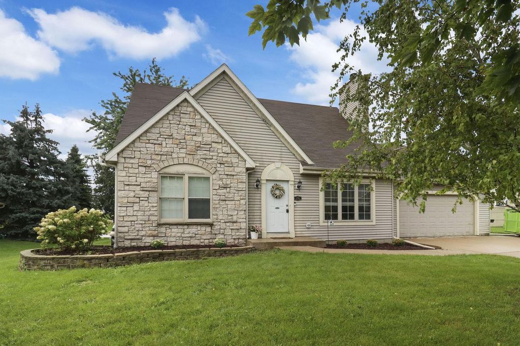 126 13th AVENUE, Union Grove, WI 53182