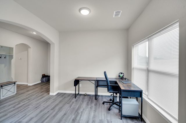 503 Woodhaven Drive, Waxahachie, TX 75165