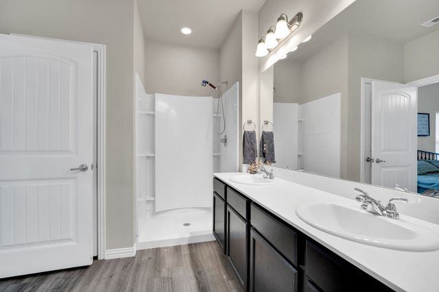 503 Woodhaven Drive, Waxahachie, TX 75165