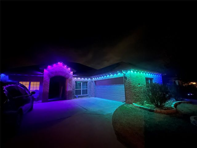 503 Woodhaven Drive, Waxahachie, TX 75165