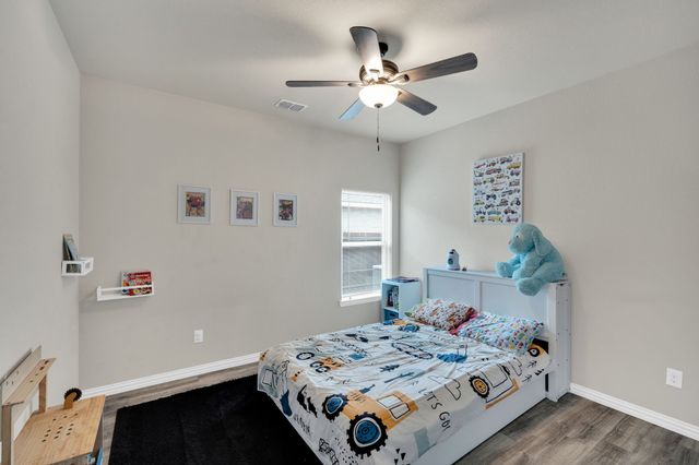 503 Woodhaven Drive, Waxahachie, TX 75165